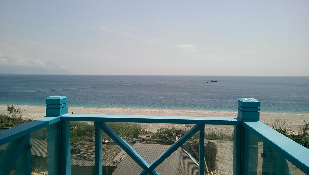 White Mediterranean Dahan Bagian luar foto